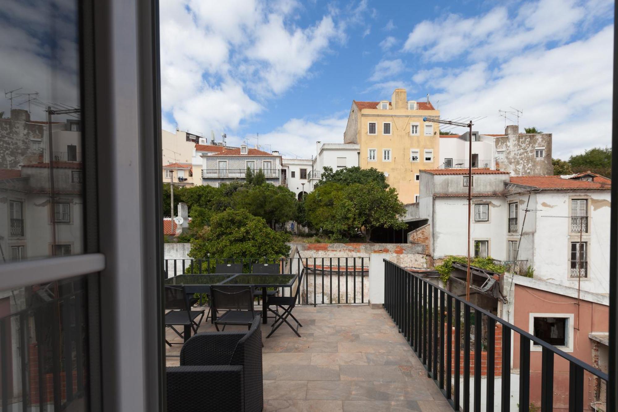 شقة Flh Portas Do Sol Duplex With Terrace Lisboa المظهر الخارجي الصورة