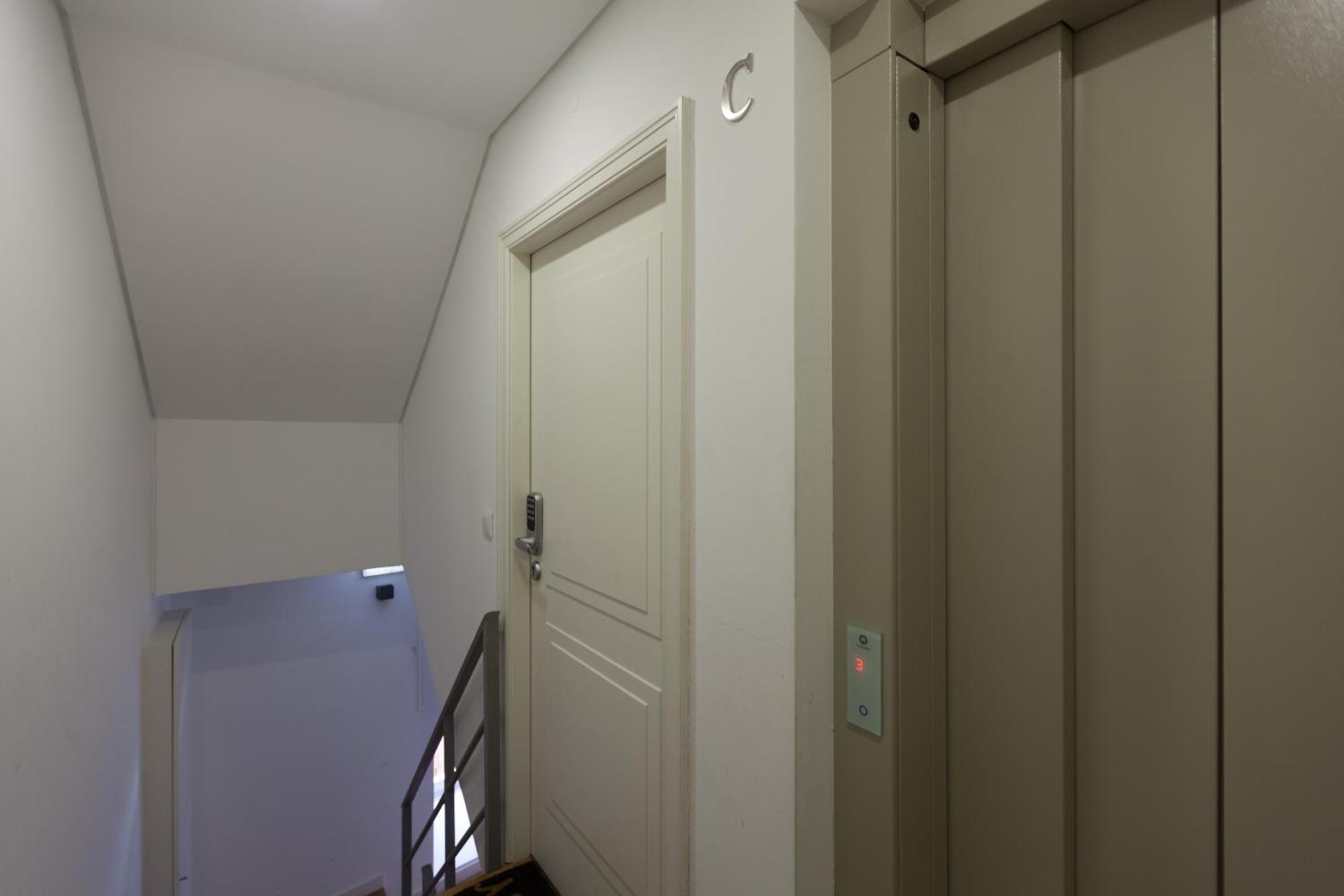 شقة Flh Portas Do Sol Duplex With Terrace Lisboa المظهر الخارجي الصورة